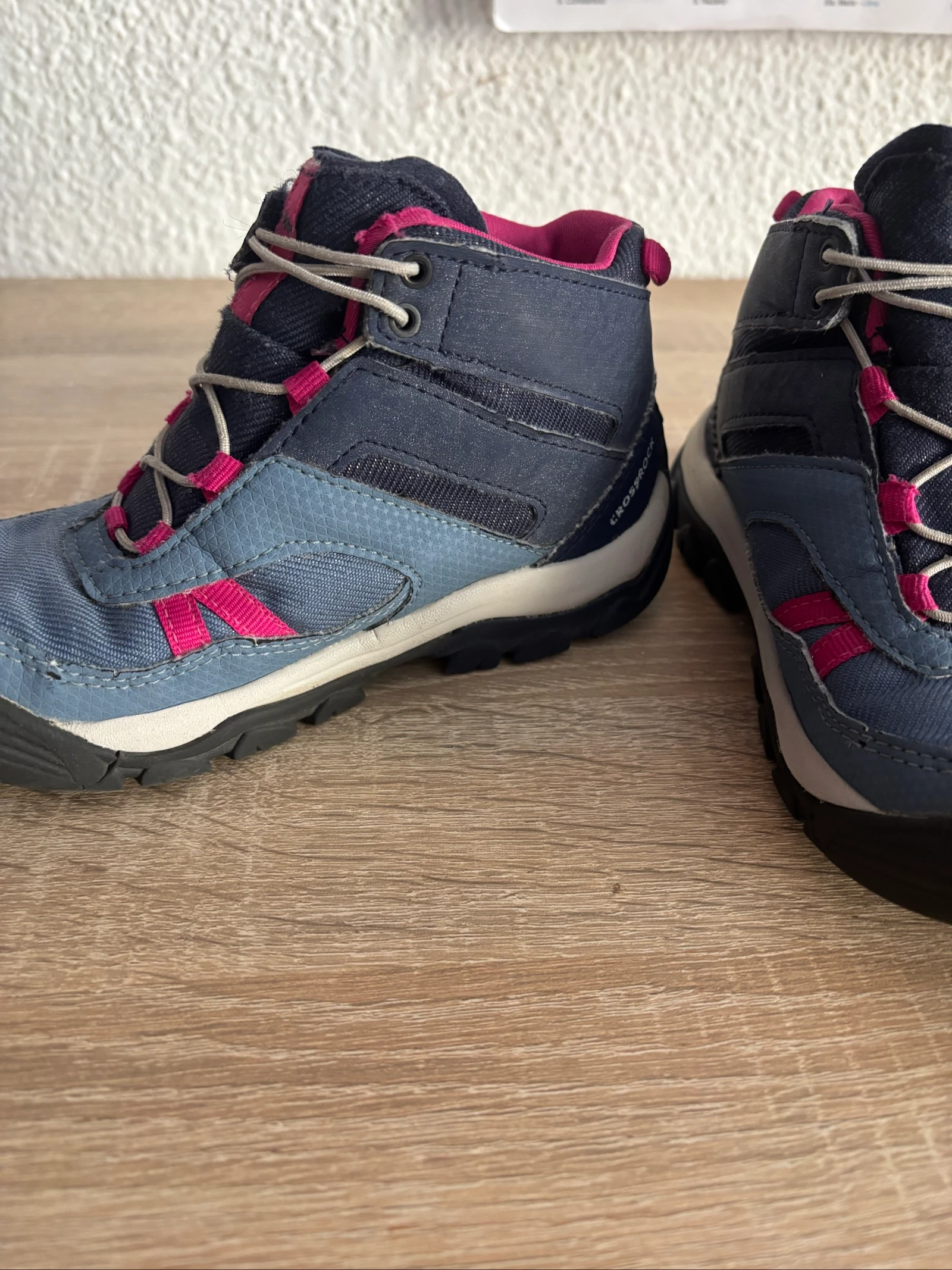 Botas montaña talla 28  – photo 3